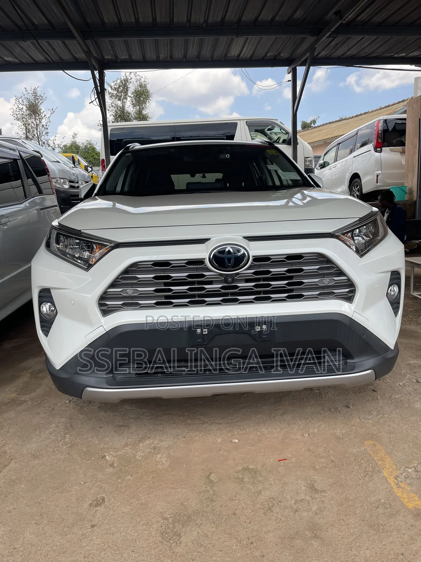 Toyota RAV4 2020 White