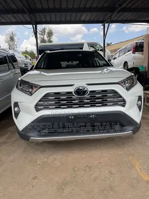 Toyota RAV4 2020 White