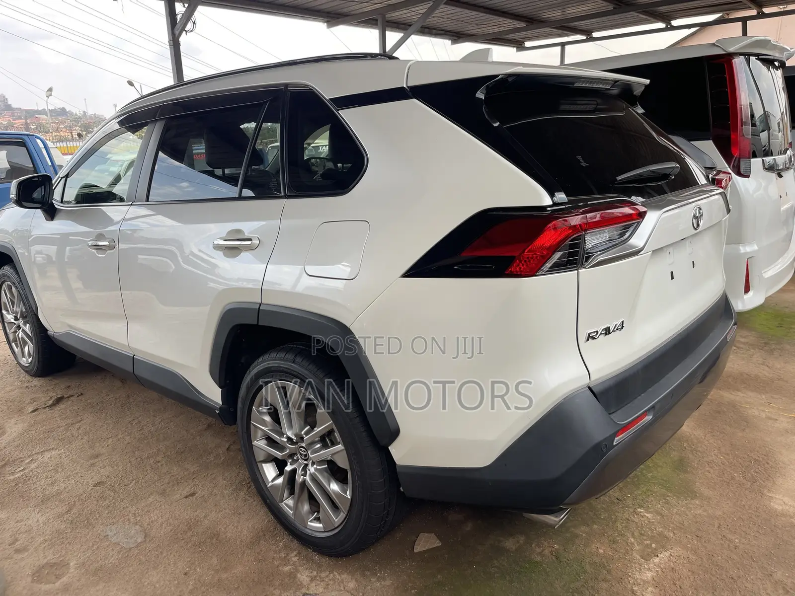 Toyota RAV4 2020 White
