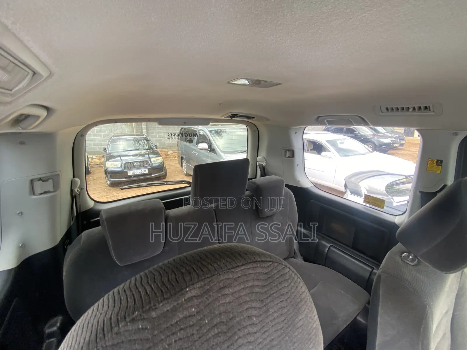 Toyota Noah 2011 White