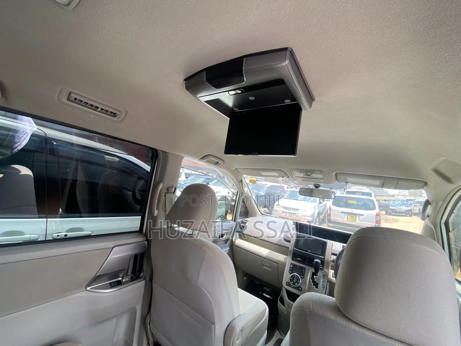 Toyota Noah 2014 White