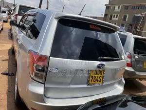 Subaru Forester 2011 Silver
