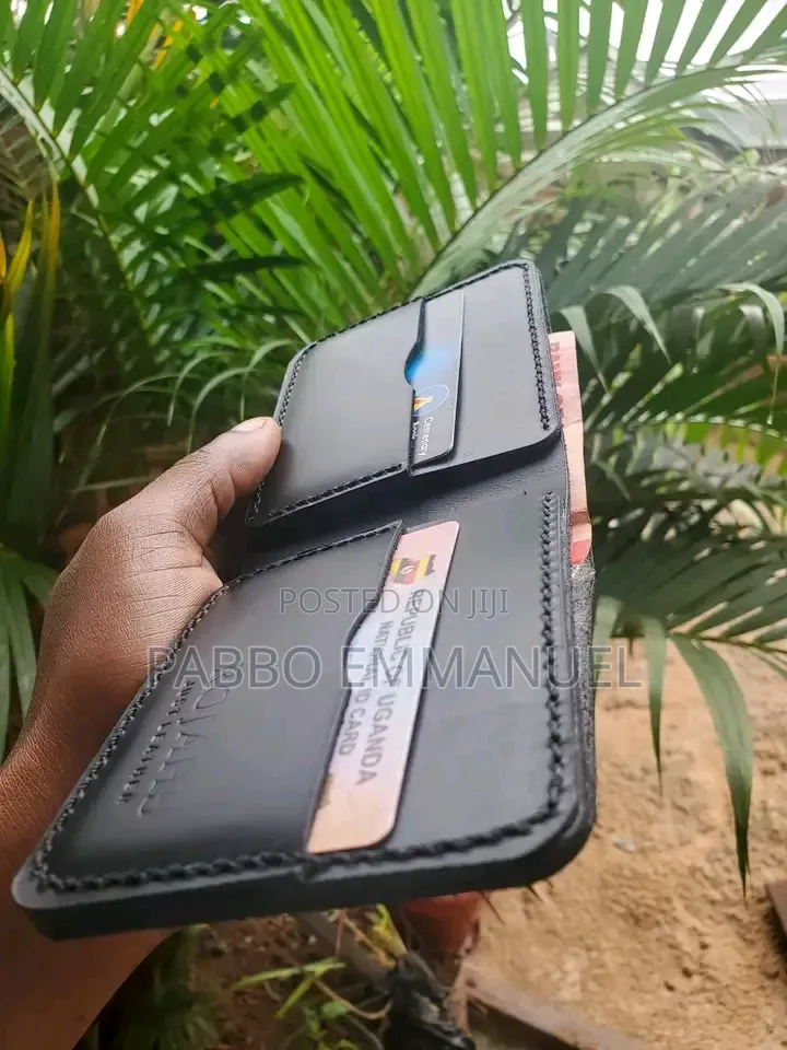 Leather Crafted Men Wallets