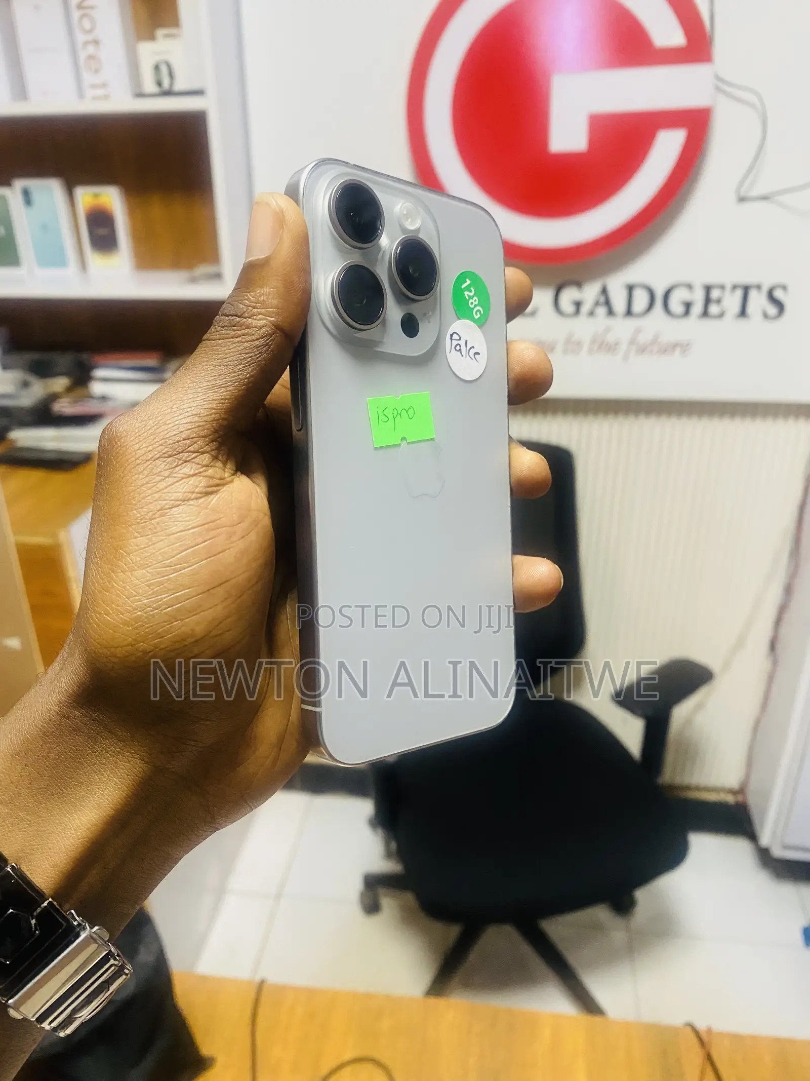 Apple iPhone 15 Pro 128 GB Gray