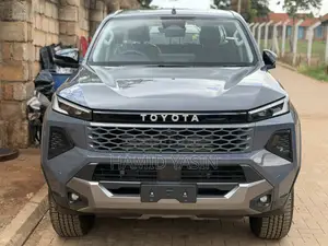 Toyota Hilux 2026 Gray