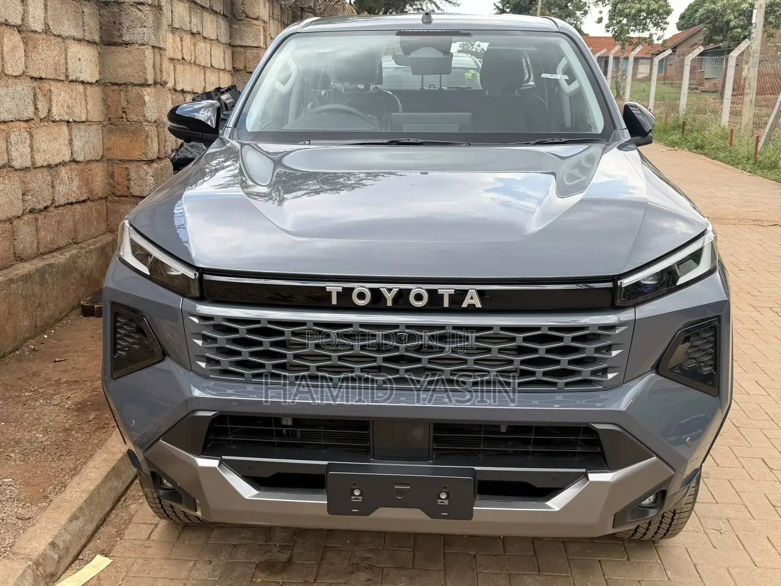 Toyota Hilux 2026 Gray