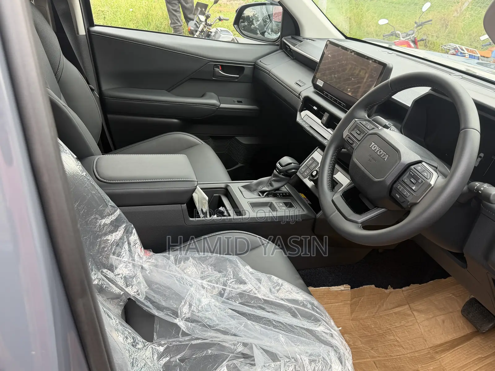 Toyota Hilux 2026 Gray