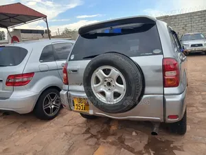 Toyota RAV4 1.8 2005 Silver