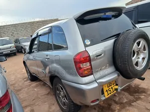 Toyota RAV4 1.8 2005 Silver