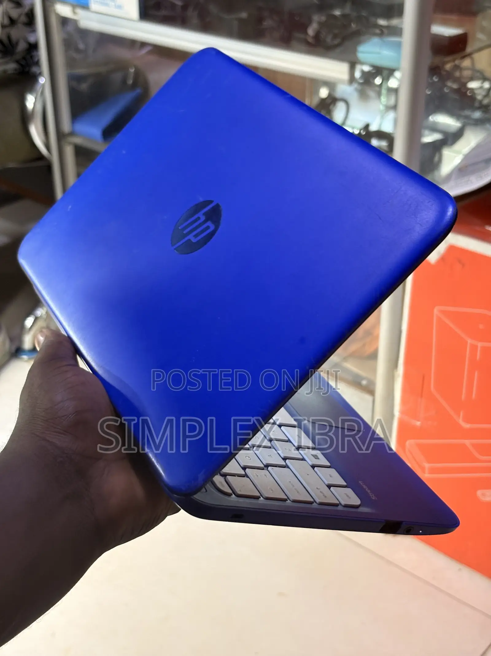 Laptop HP Stream Laptop 2GB Intel Celeron SSD 32GB