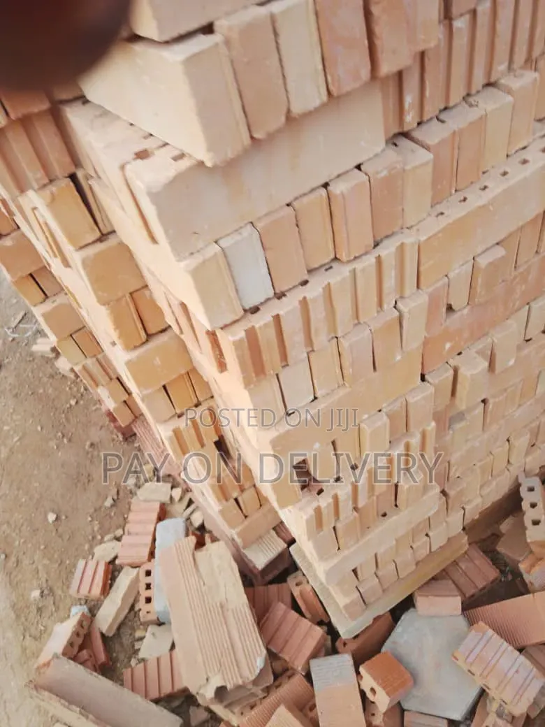 Half Bricks (Buff)