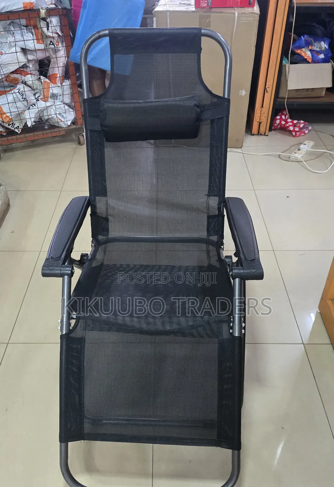Zero Gravity Deluxe Reclining Folding Chair
