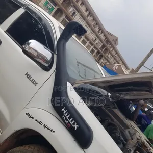 Snorkel Hilux Vigo With Logo