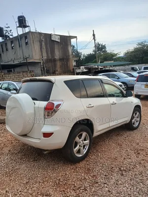 Toyota RAV4 2.0 VVT-i 2008 White
