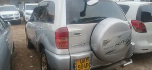 Toyota RAV4 Automatic 2003 Silver