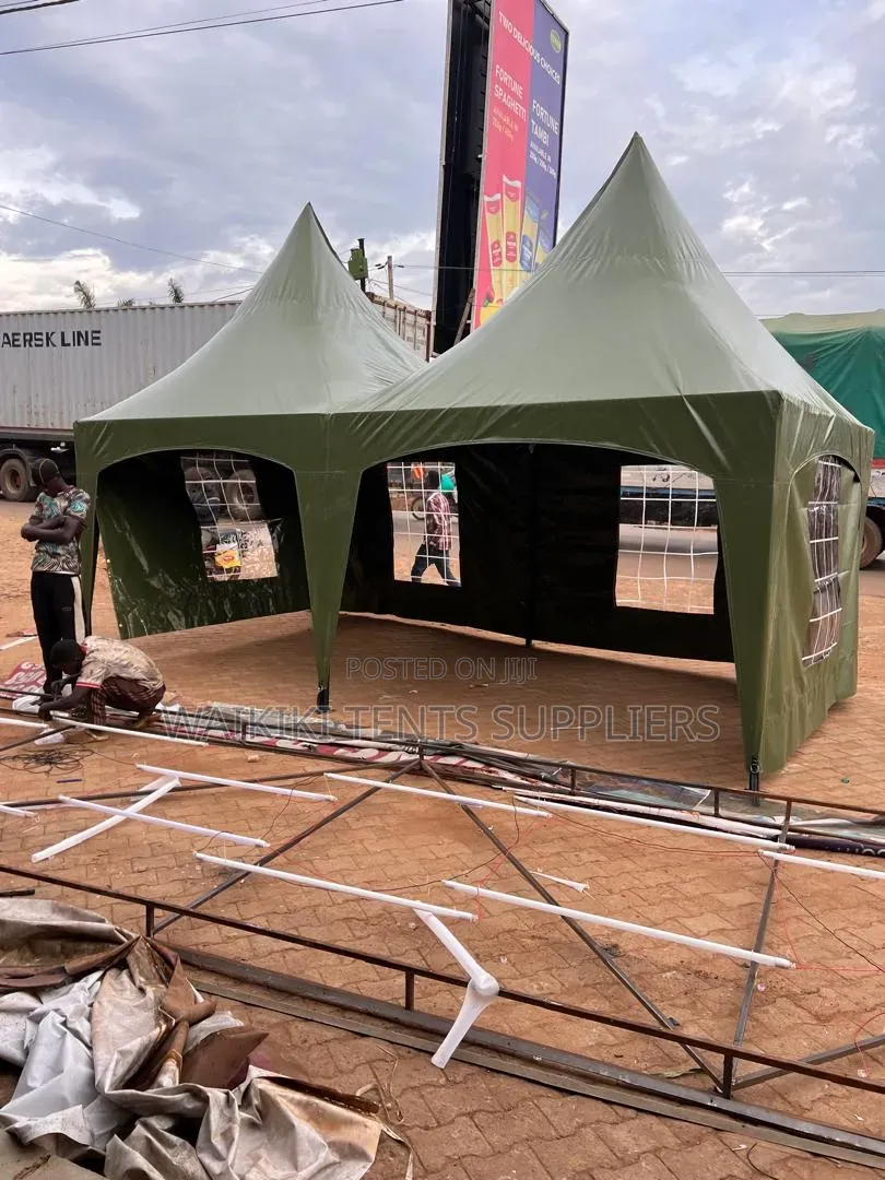 50 Seeater Modern Tent