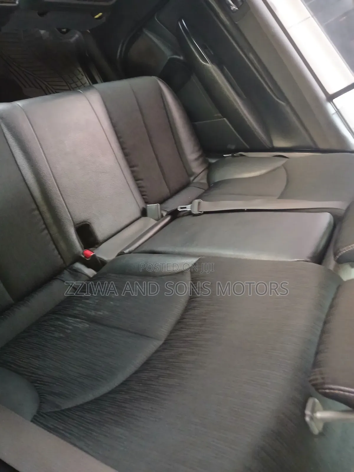 Subaru Legacy 2.5GT Limited Sedan 2012 Gray