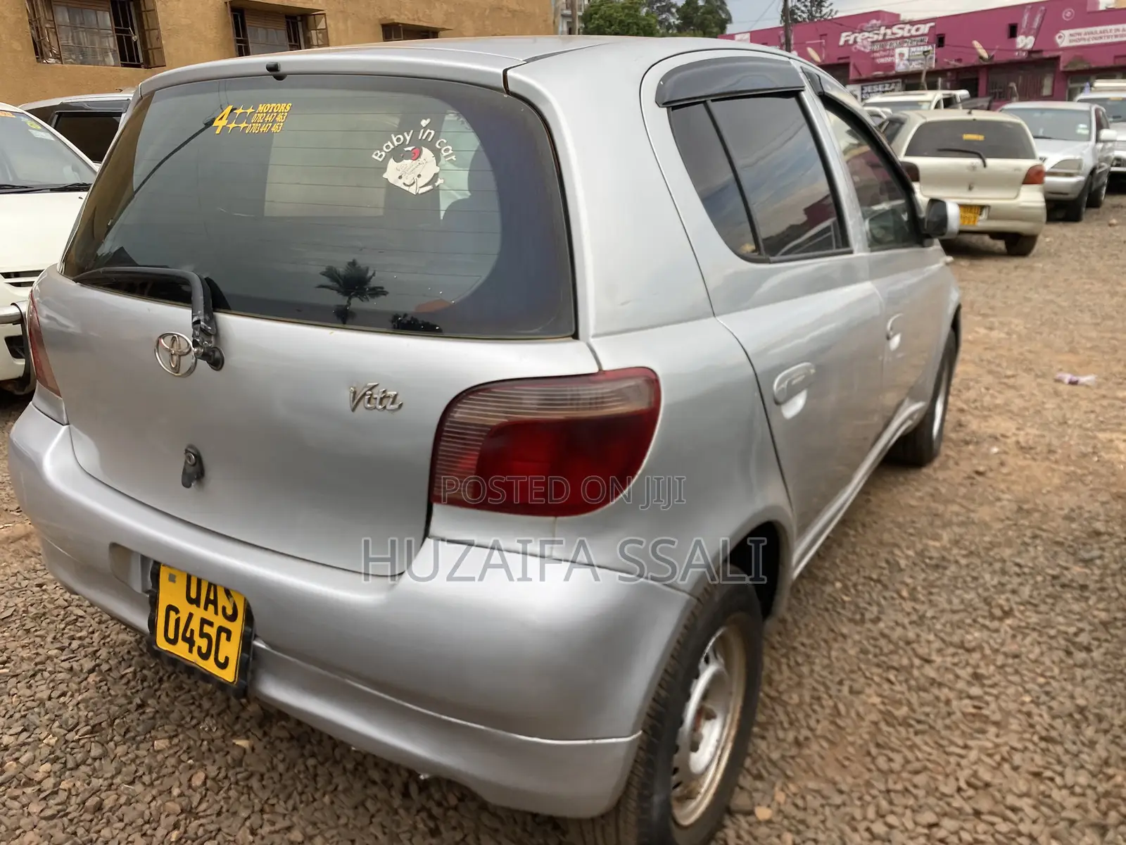 Toyota Vitz 2006 Silver