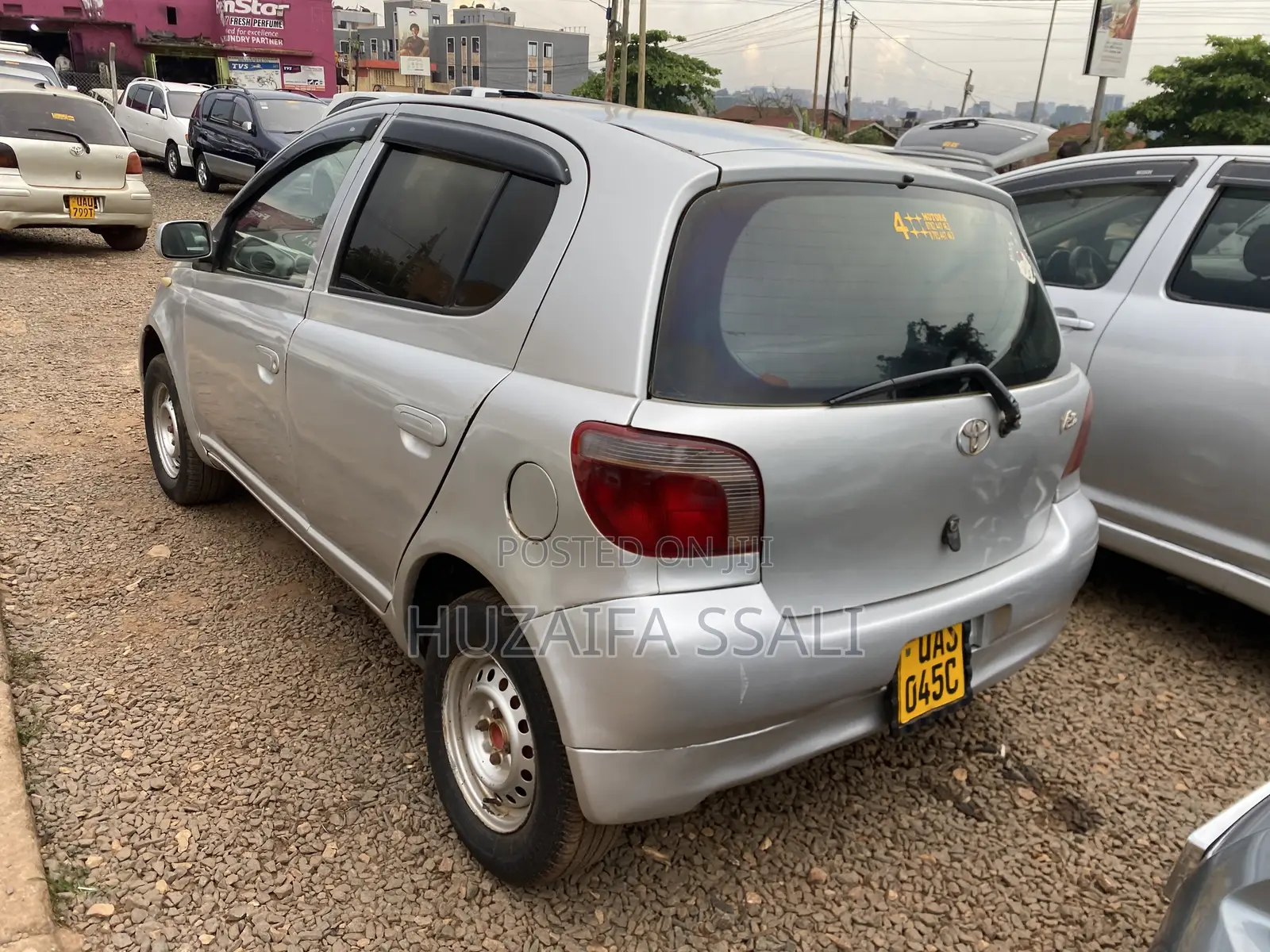 Toyota Vitz 2006 Silver