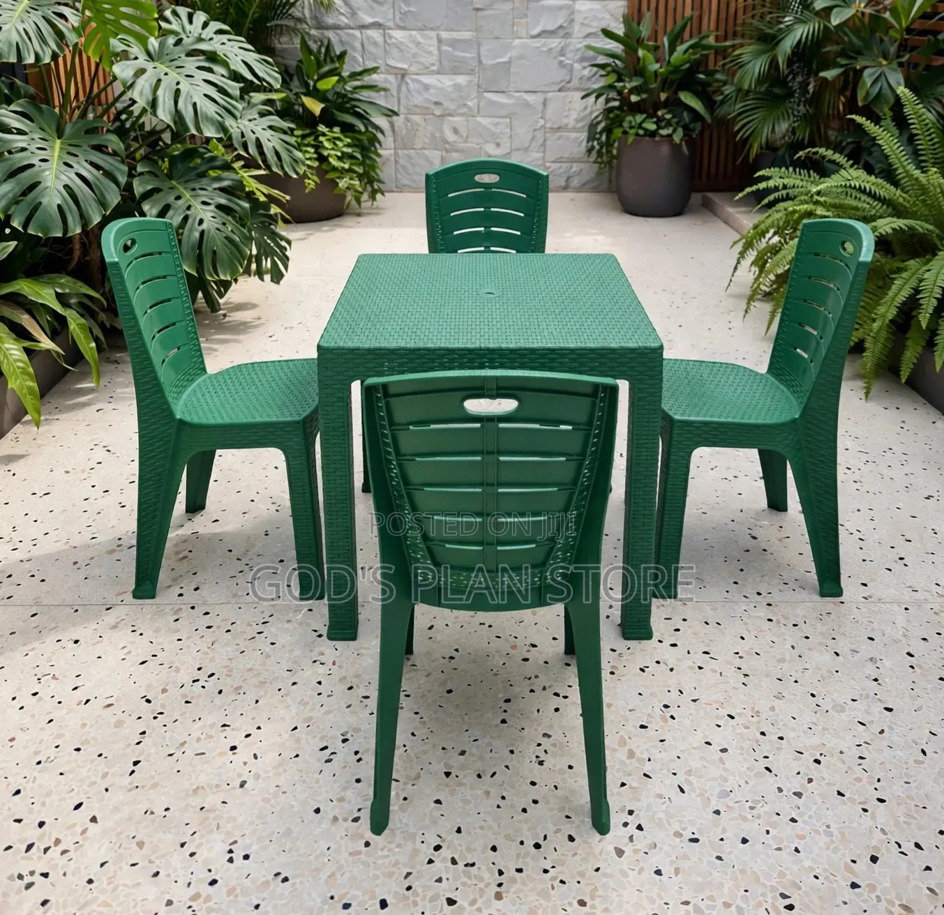 Mostive Matted Plastic Chairs and Plastic Chairs and Table