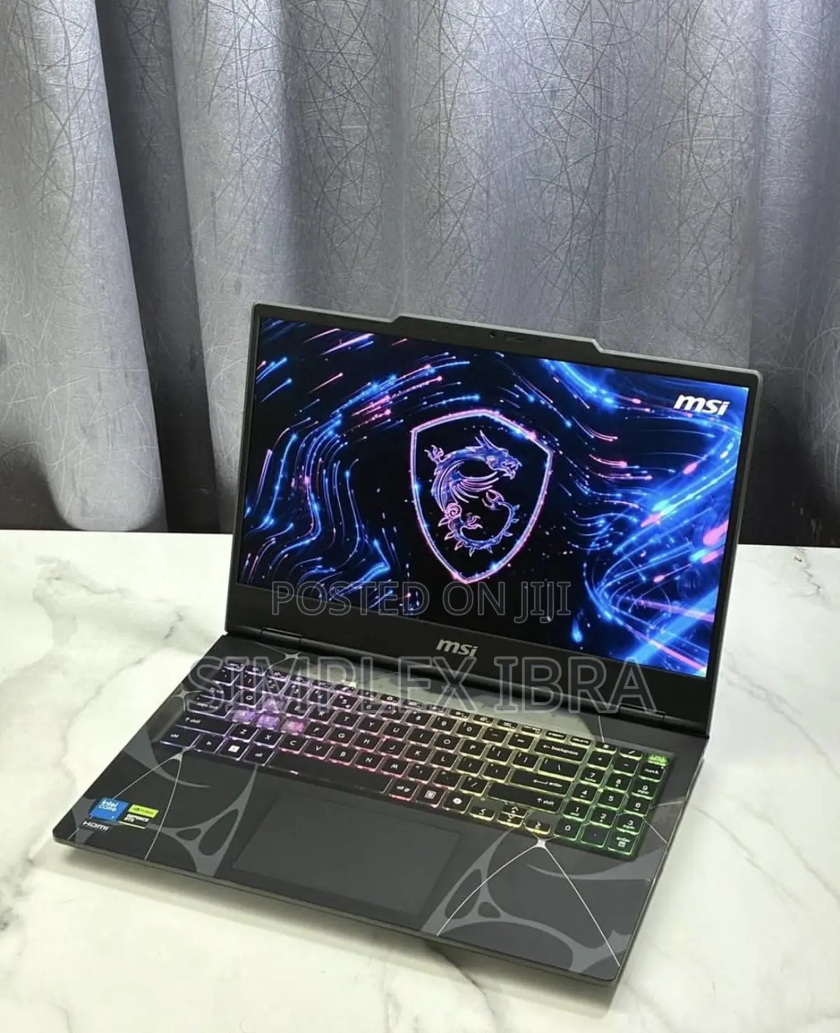 Laptop MSI Cyborg 15 16GB Intel Core 7 SSD 1T