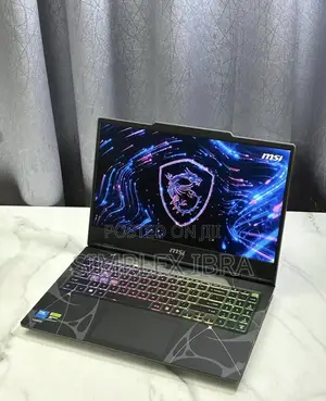 Laptop MSI Cyborg 15 16GB Intel Core 7 SSD 1T