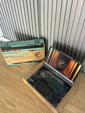 Laptop MSI Cyborg 15 16GB Intel Core 7 SSD 1T