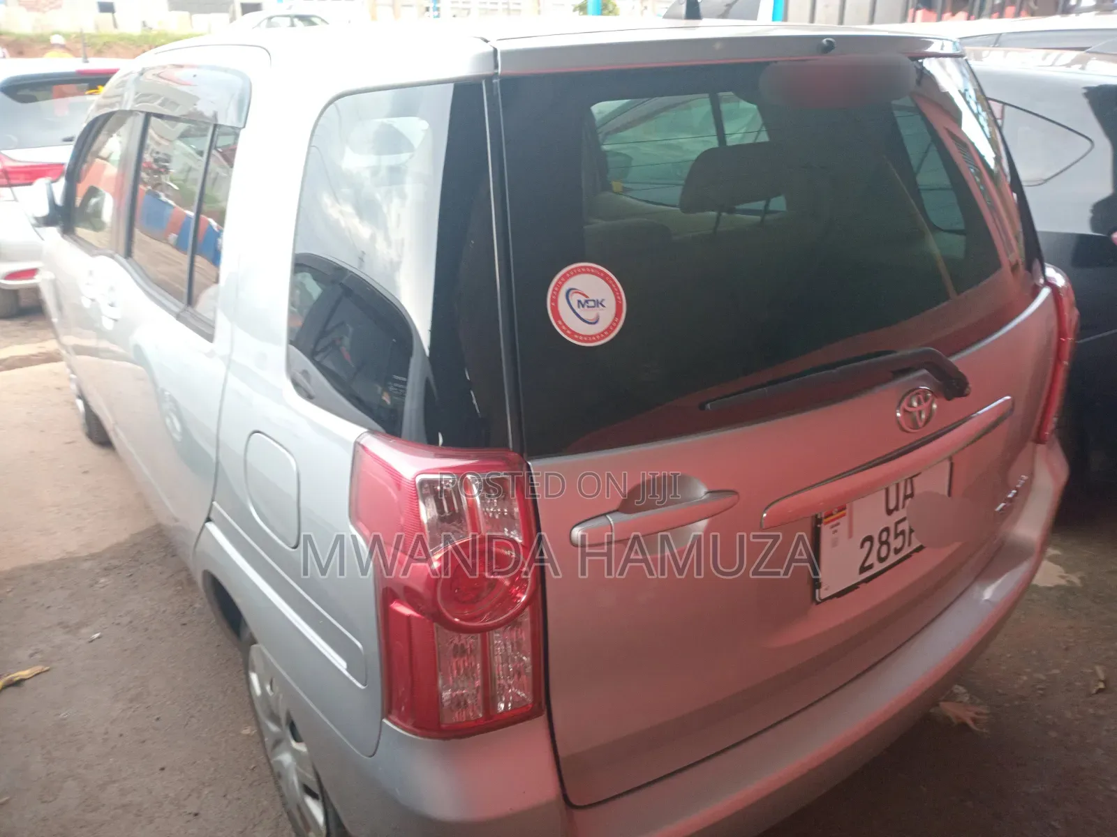 Toyota Raum 2011 Silver