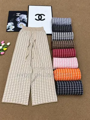 Baggie Spotless Sweater Pants