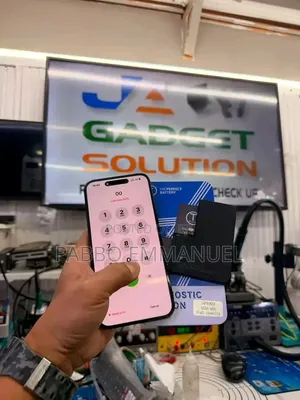 iPhone Screen Replacement