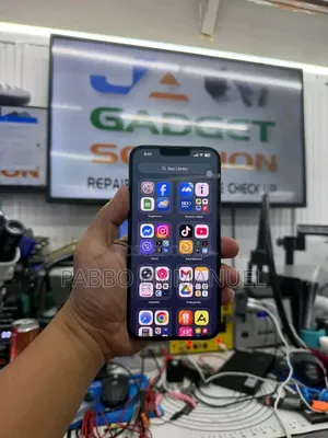 iPhone Screen Replacement