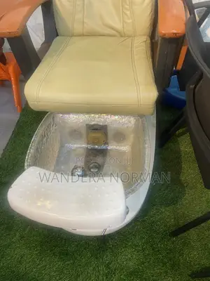 Massage Chair en Pedicure for Sale