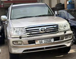 Toyota Land Cruiser 100 4.2 2006 Silver
