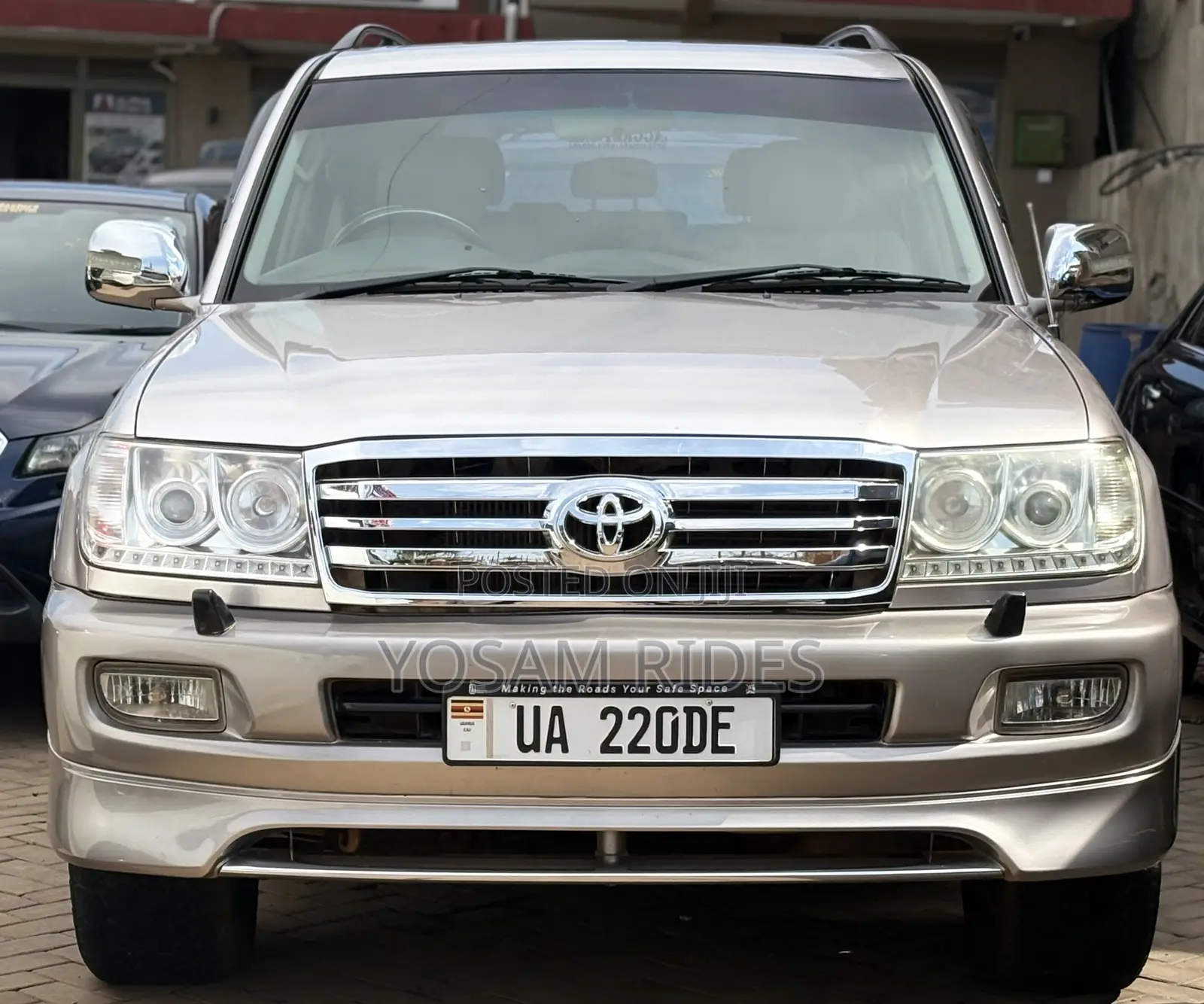 Toyota Land Cruiser 100 4.2 2006 Silver