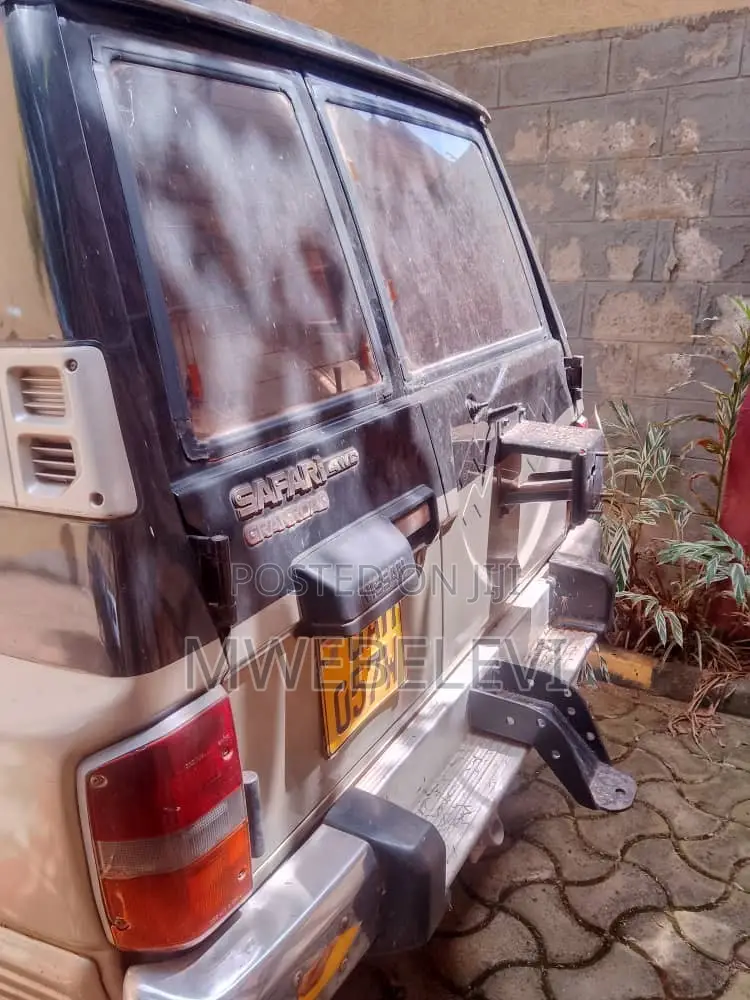 Nissan Patrol GR Wagon 1998 Green