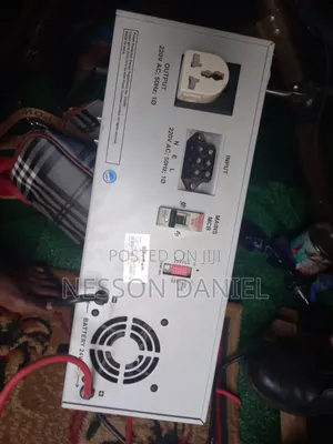 Su Kam Inverter 220V, 1600VA