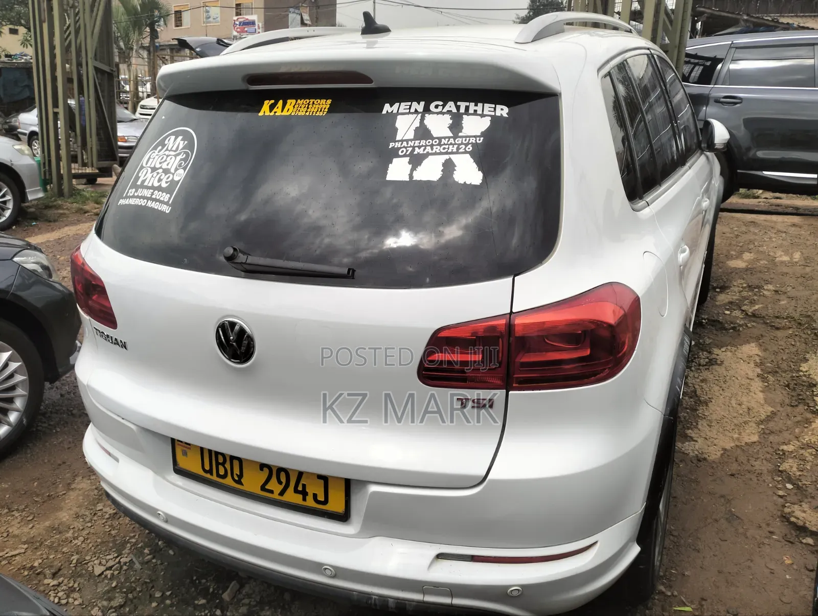 Volkswagen Tiguan R-Line 4dr SUV (2.0L 4cyl Turbo 6A) 2014 White