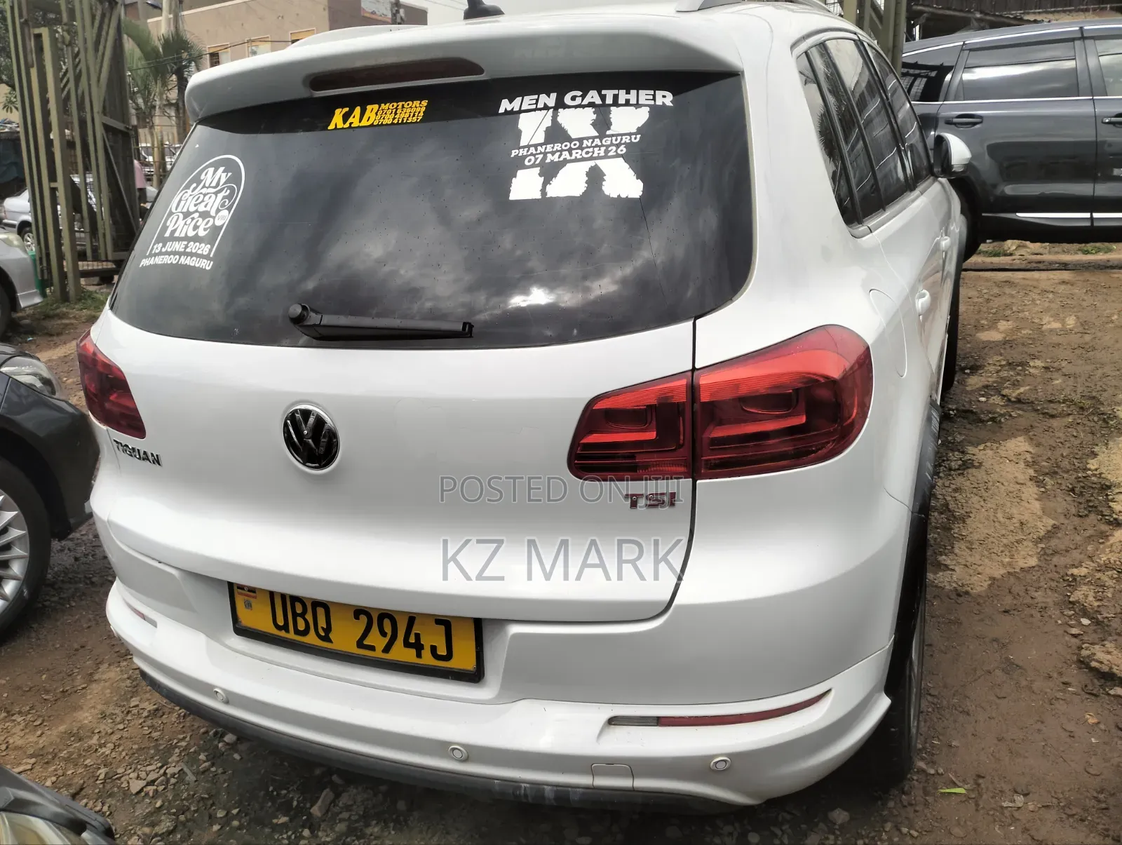 Volkswagen Tiguan R-Line 4dr SUV (2.0L 4cyl Turbo 6A) 2014 White