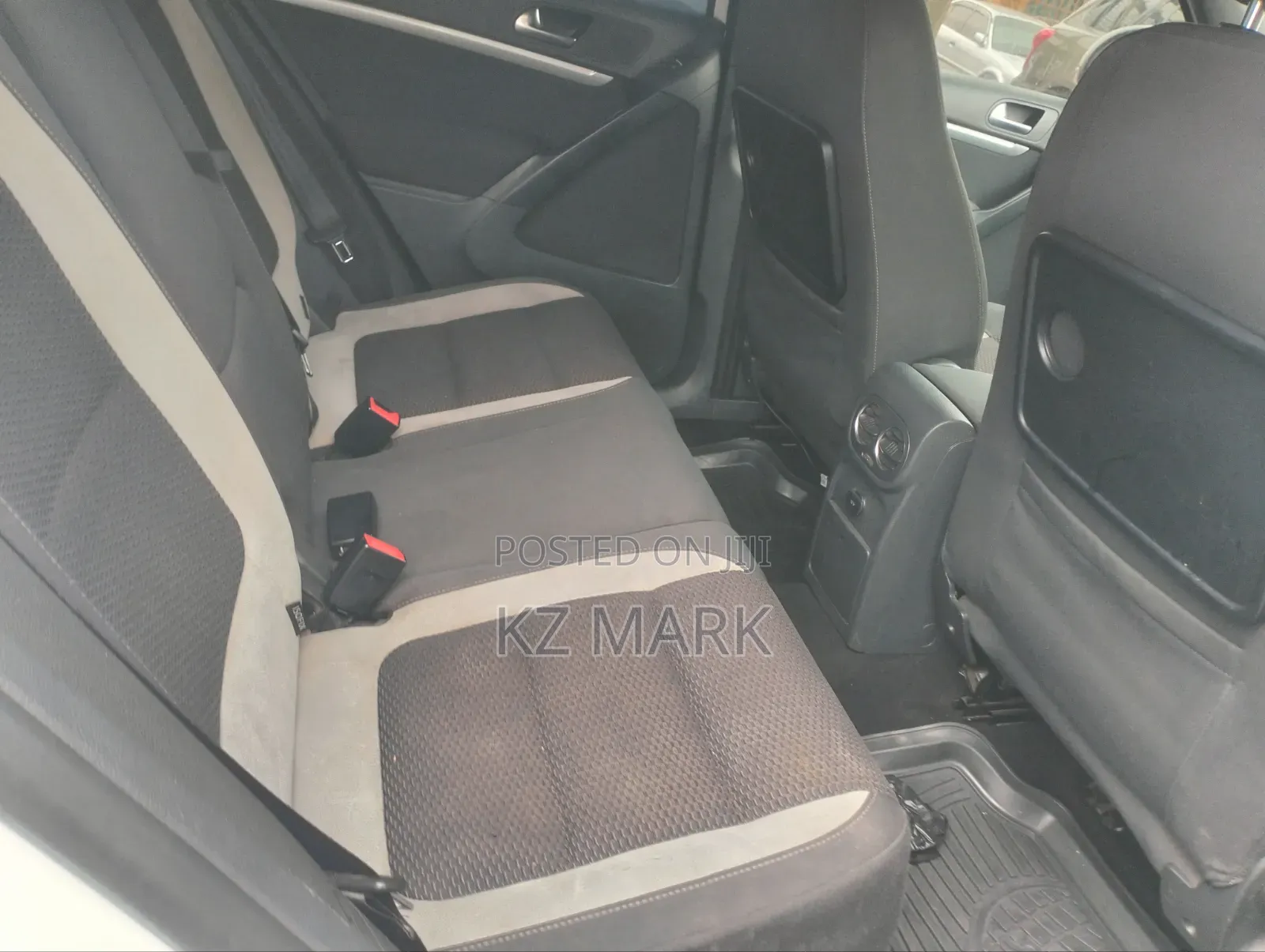 Volkswagen Tiguan R-Line 4dr SUV (2.0L 4cyl Turbo 6A) 2014 White
