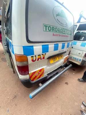 Toyota HiAce 1998 White