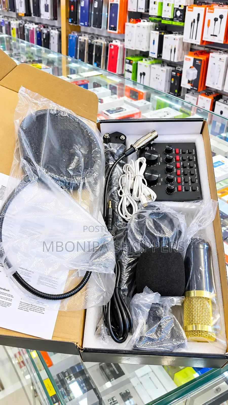 Professional Mic Condenser Microphone Sound Card Set for Webcast Live