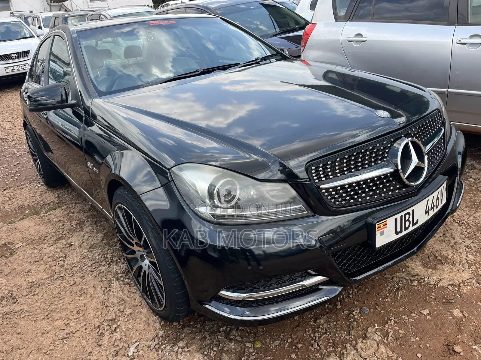 Mercedes-Benz C200 2010 Black