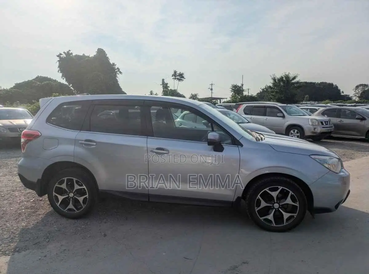 Subaru Forester 2012 Silver