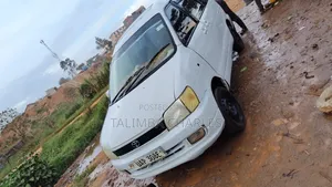 Toyota Noah 2004 Silver