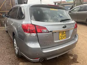 Subaru Legacy 2.0D Estate 2011 Silver