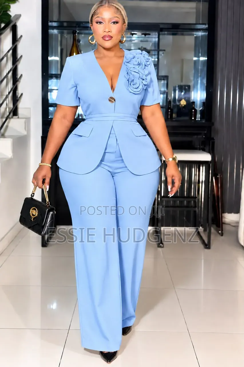 Womens Short Sleeve Suit