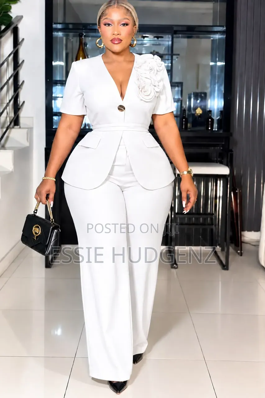 Womens Short Sleeve Suit