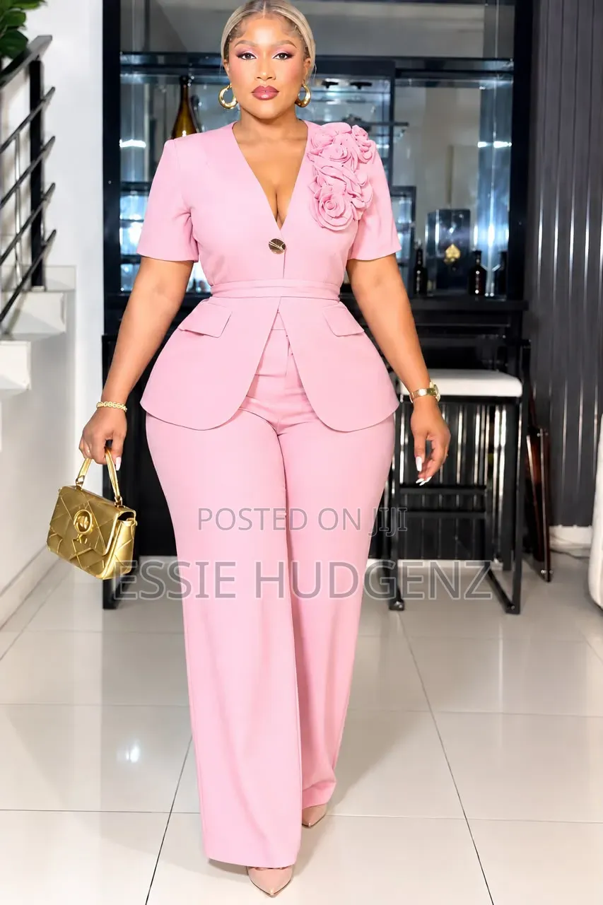 Womens Short Sleeve Suit