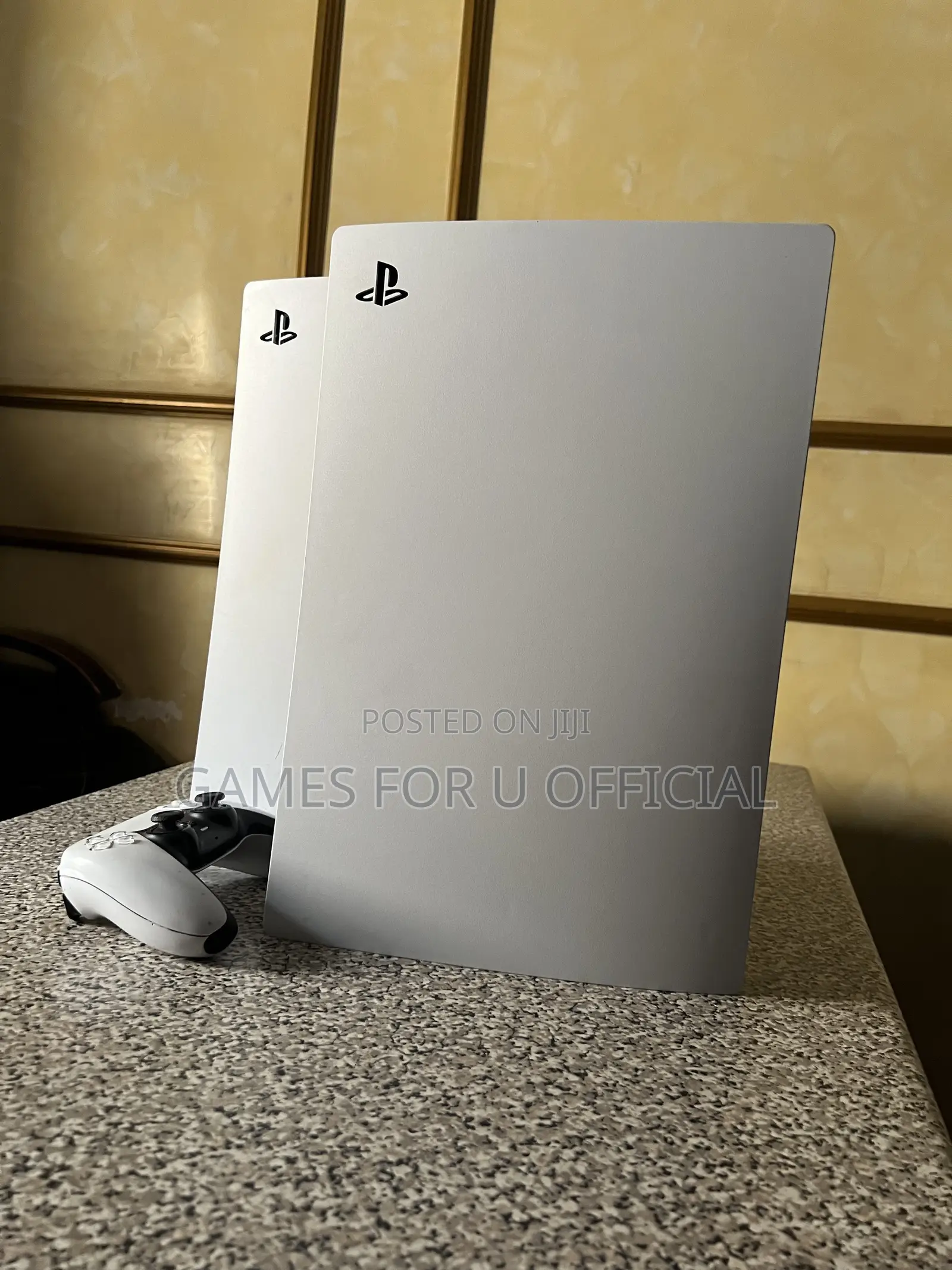 Ps5 Standard Consoles 1 White Pad Disc Used