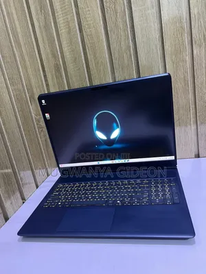 New Laptop Dell Allenware M15 R5 32GB Intel Core Ultra 9 SSD 2T
